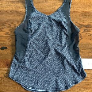 Seawheeze Lululemon Run with the Sun Tank 2016, Size 8